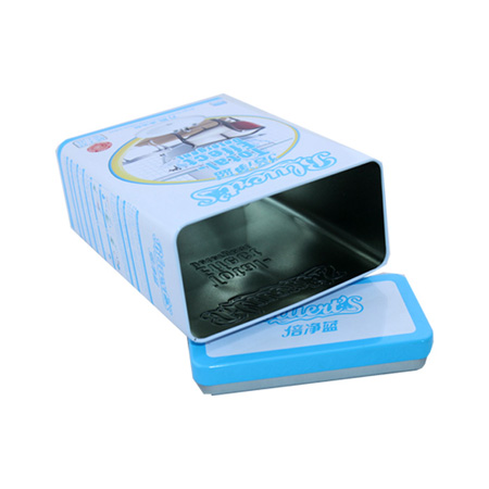 latas de productos de limpieza del hogar