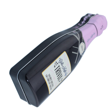 Halloween de latas de caramelos forma de la botella