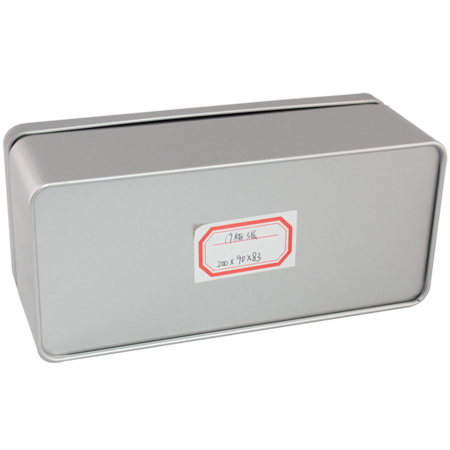 caja de lata de plata vacía